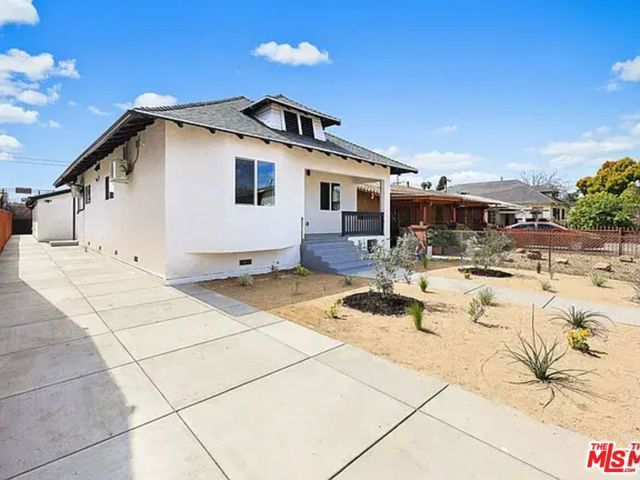 438 E 56th Street, Los Angeles, CA 90011