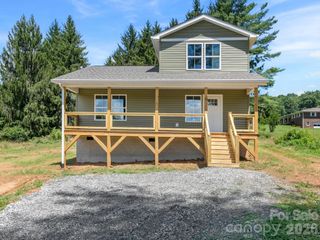 22 Roberts Drive, Candler, NC 28715