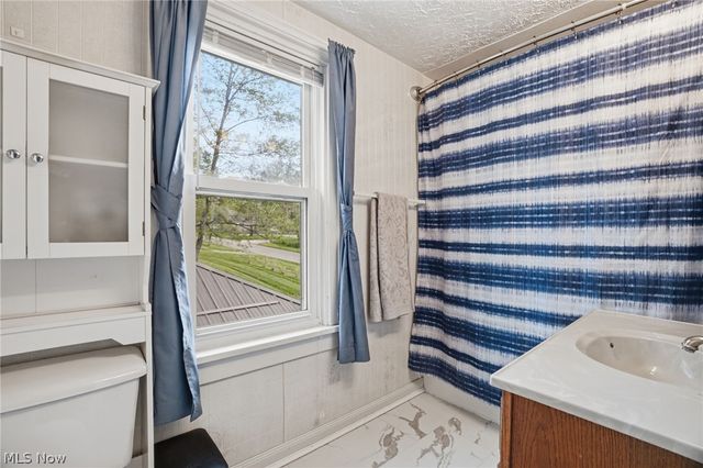 104 W Main Street, West Farmington, OH 44491