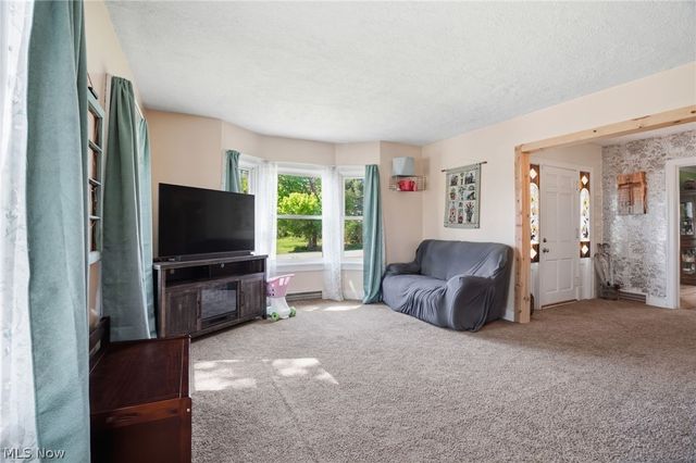104 W Main Street, West Farmington, OH 44491
