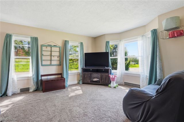 104 W Main Street, West Farmington, OH 44491