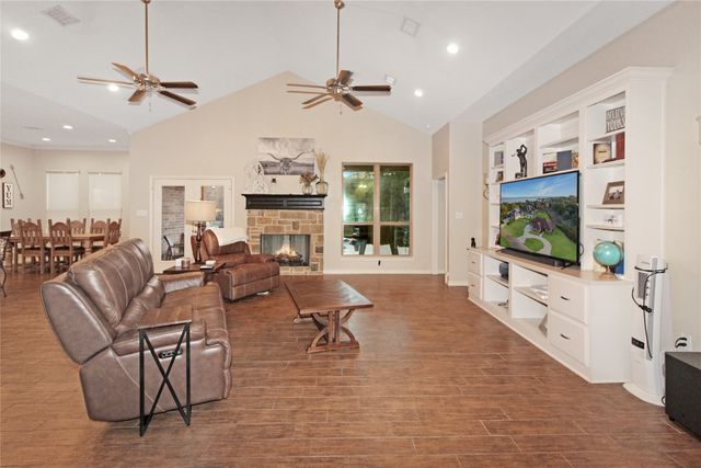 301 Cape Shore Drive, Mabank, TX 75143