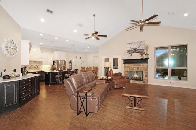 301 Cape Shore Drive, Mabank, TX 75143