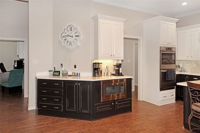 301 Cape Shore Drive, Mabank, TX 75143