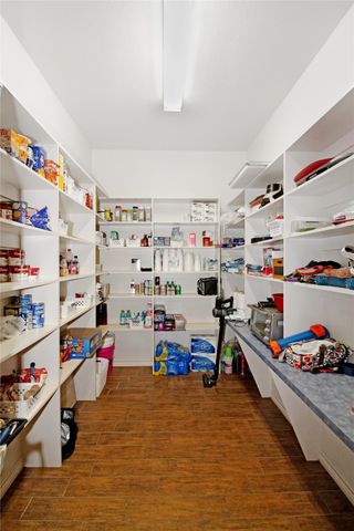 301 Cape Shore Drive, Mabank, TX 75143