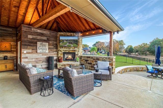 301 Cape Shore Drive, Mabank, TX 75143