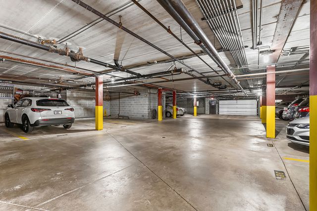 10320 Central Avenue 207, Oak Lawn, IL 60453