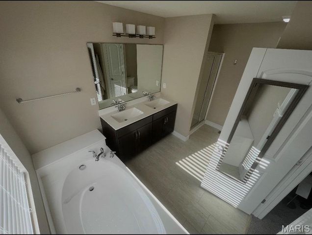 1043 Timber Creek Lane, Imperial, MO 63052