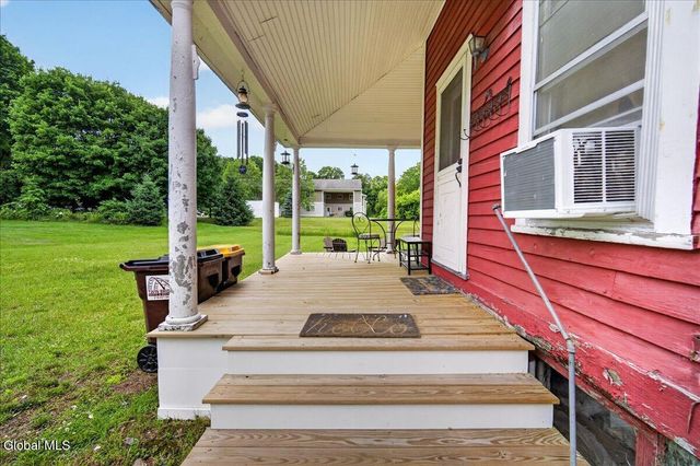 28 Woodlawn Avenue, Greenwich, NY 12834