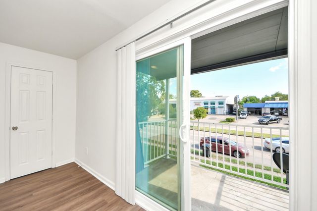 12068 Beechnut Street Street C, Houston, TX 77072