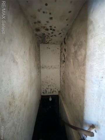 8126 Corunna Road, Flint, MI 48532