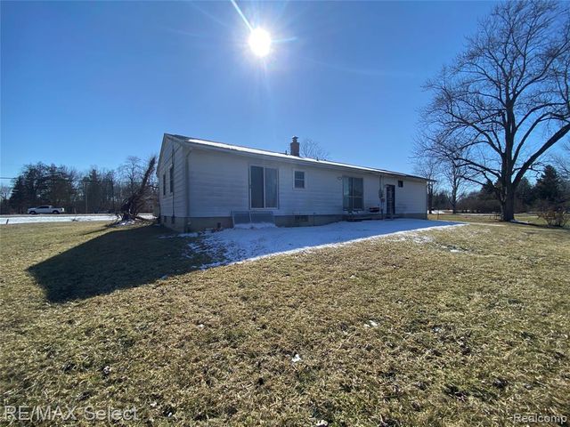 8126 Corunna Road, Flint, MI 48532