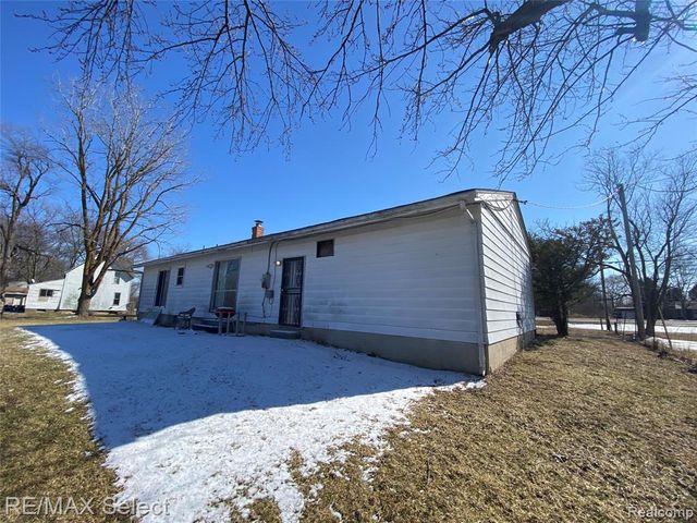 8126 Corunna Road, Flint, MI 48532