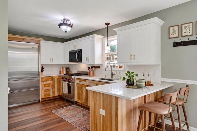 861 Vista Ridge Drive, Mount Horeb, WI 53572
