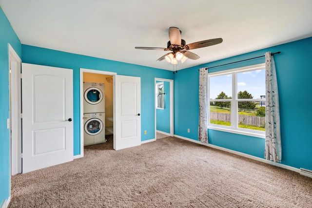 861 Vista Ridge Drive, Mount Horeb, WI 53572