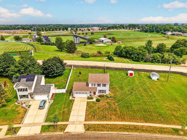 861 Vista Ridge Drive, Mount Horeb, WI 53572