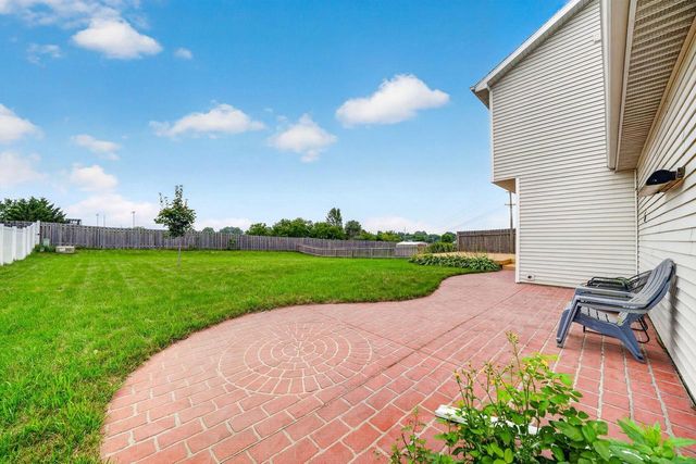 861 Vista Ridge Drive, Mount Horeb, WI 53572
