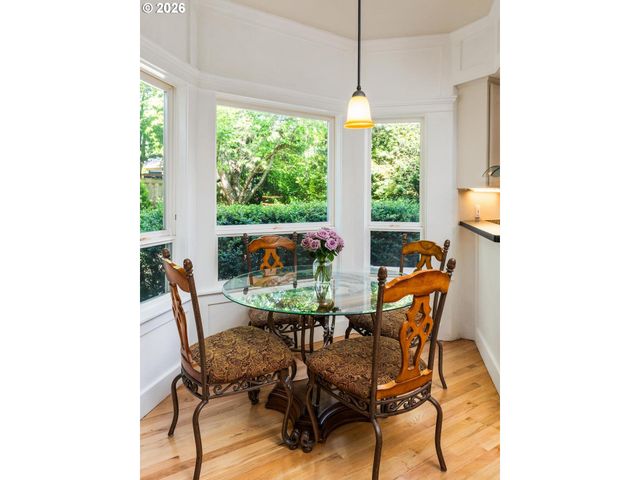 16042 Sw WAXWING Way, Beaverton, OR 97007