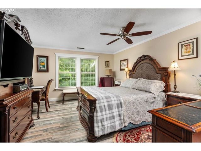 16042 Sw WAXWING Way, Beaverton, OR 97007