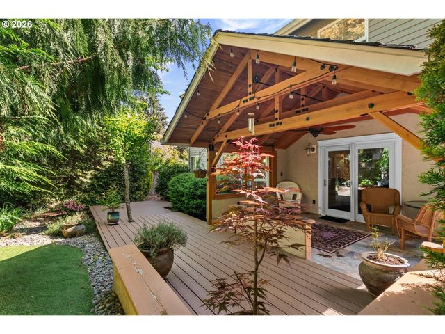16042 Sw WAXWING Way, Beaverton, OR 97007