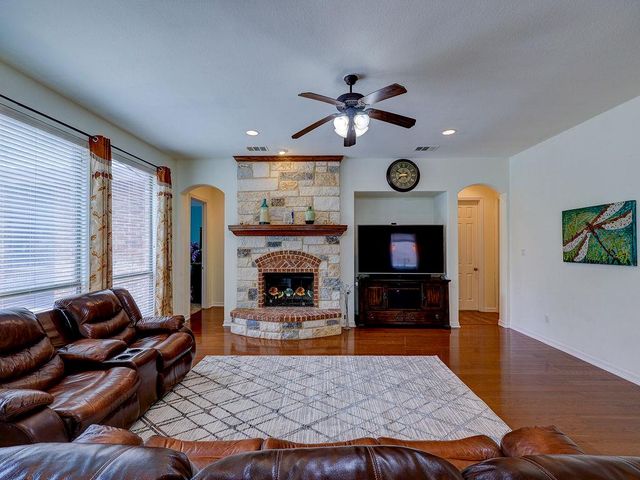 3327 Marcasite DR, Round Rock, TX 78681