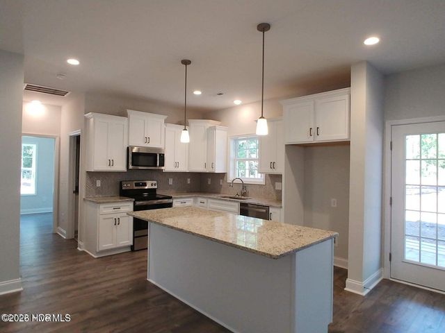 123 Winsford Circle, West End, NC 27376