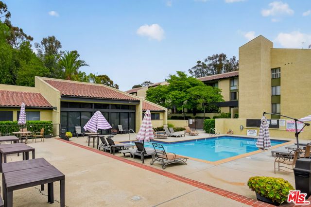 4040 Via Marisol 117, Los Angeles, CA 90042
