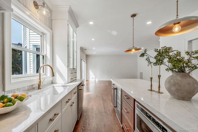 118 Fairway View Drive 118, Commack, NY 11725