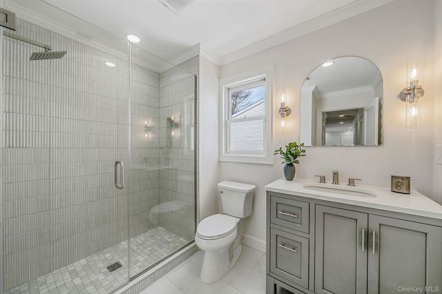 118 Fairway View Drive 118, Commack, NY 11725