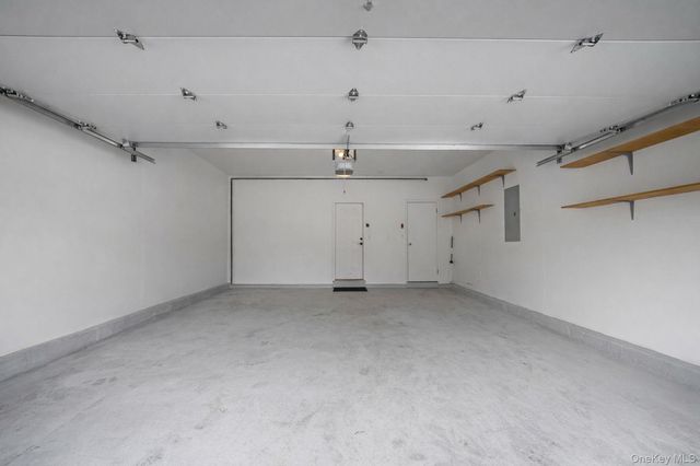 118 Fairway View Drive 118, Commack, NY 11725