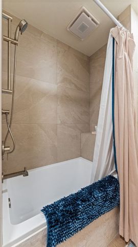 1376 N Oakland Avenue 1, Fayetteville, AR 72703