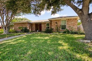 113 Seco Dr, Portland, TX 78374
