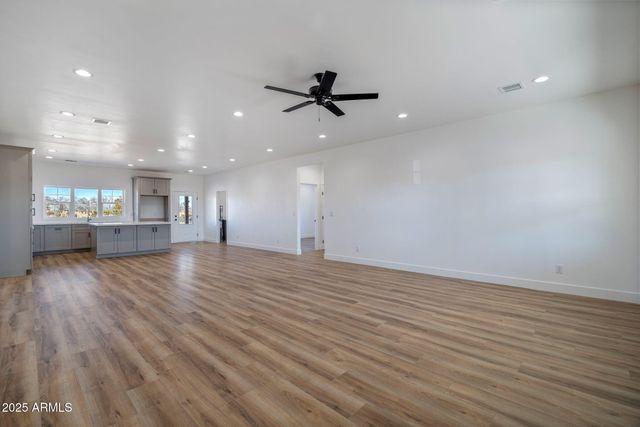 855 W 10th -- S, St Johns, AZ 85936