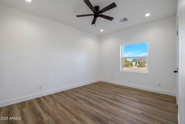855 W 10th -- S, St Johns, AZ 85936