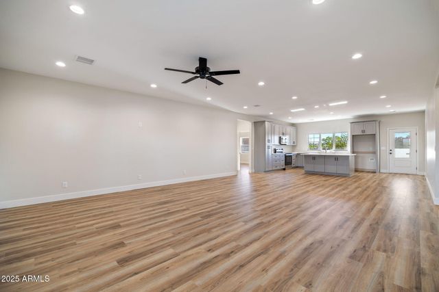 855 W 10th -- S, St Johns, AZ 85936