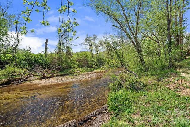 566 South Mills River Road, Mills River, NC 28759