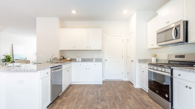 130 Culbertson Court, Holly Hill, SC 29059