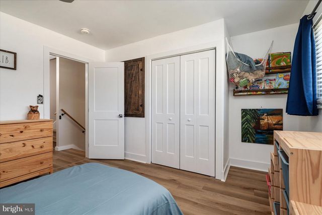 2 SUNSET CIR, Pasadena, MD 21122