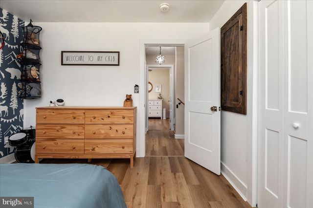 2 SUNSET CIR, Pasadena, MD 21122