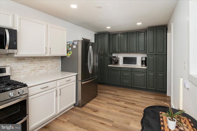 2 SUNSET CIR, Pasadena, MD 21122