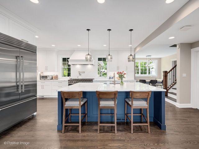 260 STONEGATE Road, Clarendon Hills, IL 60514