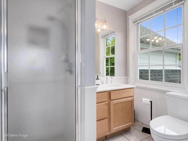 260 STONEGATE Road, Clarendon Hills, IL 60514