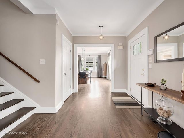 260 STONEGATE Road, Clarendon Hills, IL 60514