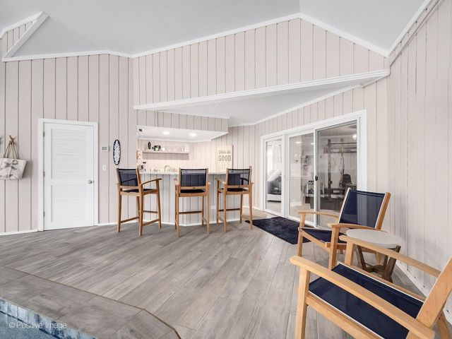 260 STONEGATE Road, Clarendon Hills, IL 60514