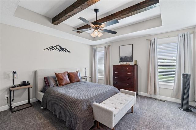 1213 SW Arborway Drive, Lee's Summit, MO 64082