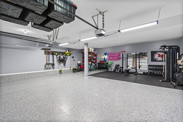 1213 SW Arborway Drive, Lee's Summit, MO 64082