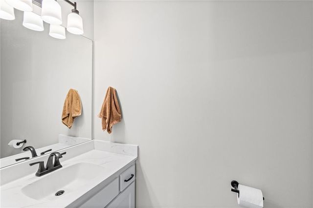 1213 SW Arborway Drive, Lee's Summit, MO 64082