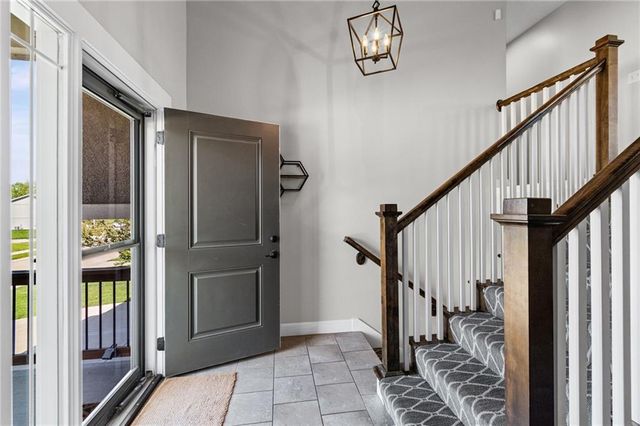 1213 SW Arborway Drive, Lee's Summit, MO 64082