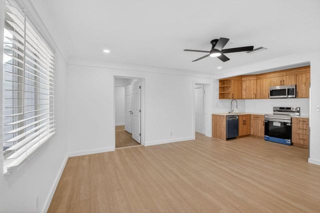 379 NW 23rd Street, Boca Raton, FL 33431