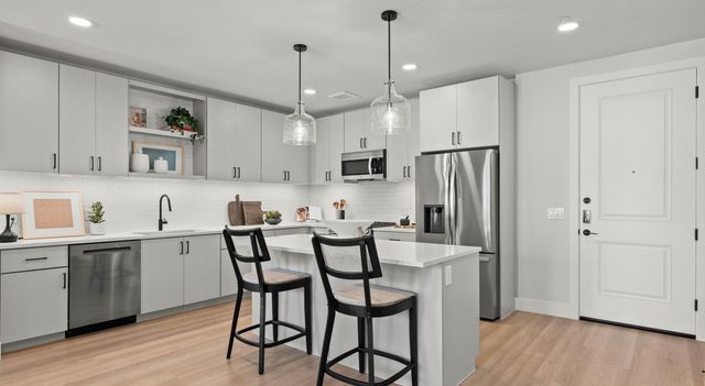 500 E Rivulon Boulevard A2, Gilbert, AZ 85295
